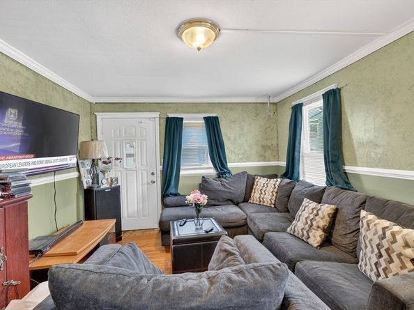 12 Cottage Pl, Boston MA 02136