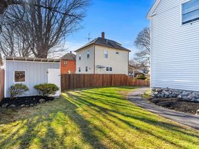 13 Hampshire St, Danvers MA 01923