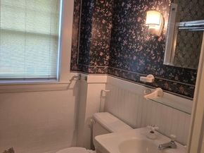 43 Dixwell Ave, Quincy MA 02169