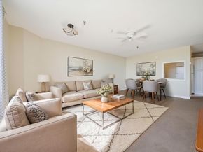 77 Adams St 611, Quincy MA 02169