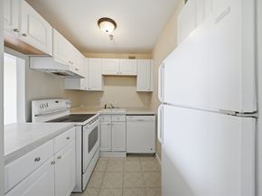 77 Adams St 611, Quincy MA 02169