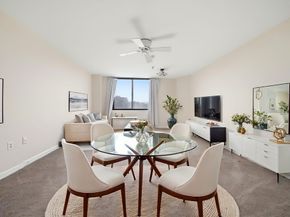 77 Adams St 611, Quincy MA 02169