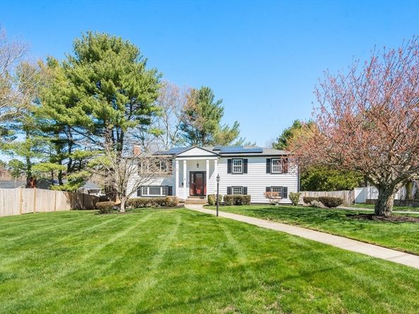 4 Michelle Lane, Randolph MA 02368