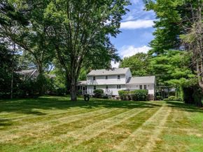 68 Old Post Rd, Walpole MA 02032