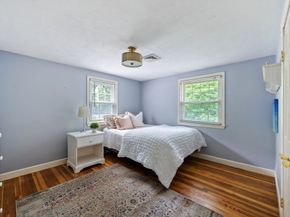 68 Old Post Rd, Walpole MA 02032