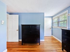 68 Old Post Rd, Walpole MA 02032