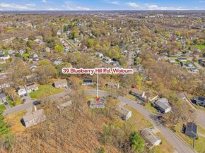 39 Blueberry Hill Rd, Woburn MA 01801