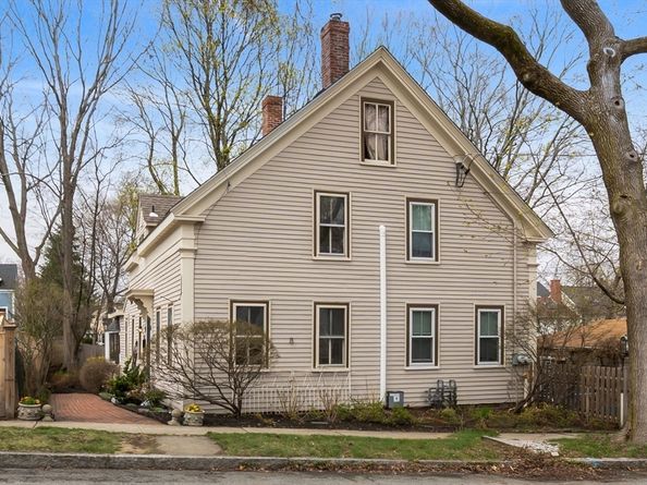 8 California St, Newburyport MA 01950