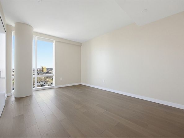 188 Brookline Ave 19D, Boston MA 02215