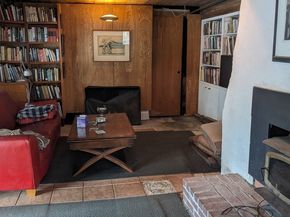 10 Coral Hill Rd, Essex MA 01929