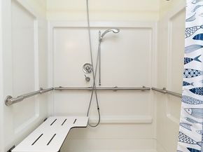 24 Cobblestone Lane 401, Gloucester MA 01930