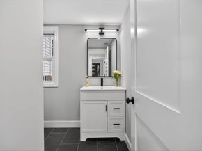 1 Hunter Dr, Andover MA 01810