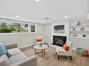 1 Hunter Dr, Andover MA 01810