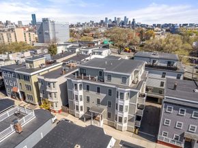 27 Washburn St 5, Boston MA 02125