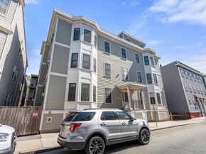 27 Washburn St 5, Boston MA 02125