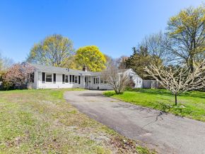 52 Coolidge Rd, Danvers MA 01923