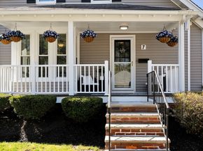 7 Platts Street, Holbrook MA 02343