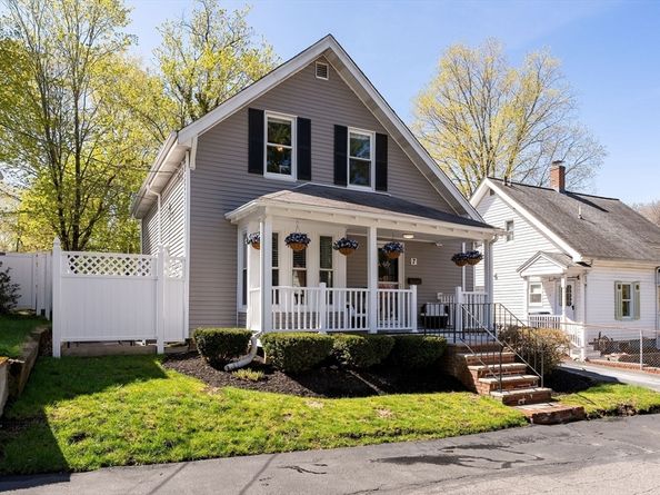 7 Platts Street, Holbrook MA 02343