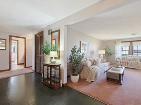 3 Sunnyside Ln, Milford MA 01757
