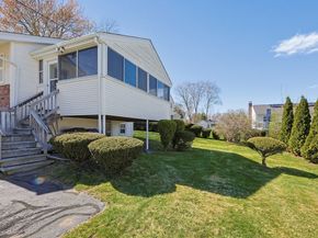 3 Sunnyside Ln, Milford MA 01757