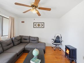 19 Essex St, Athol MA 01331