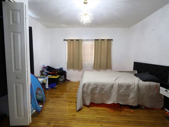 140 Lyme St, Malden MA 02148