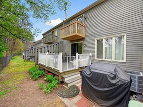 3 Strathmore Shire Dr. E, Uxbridge MA 01569