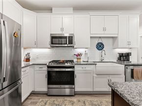 57 Long Point Rd 205, Lakeville MA 02347
