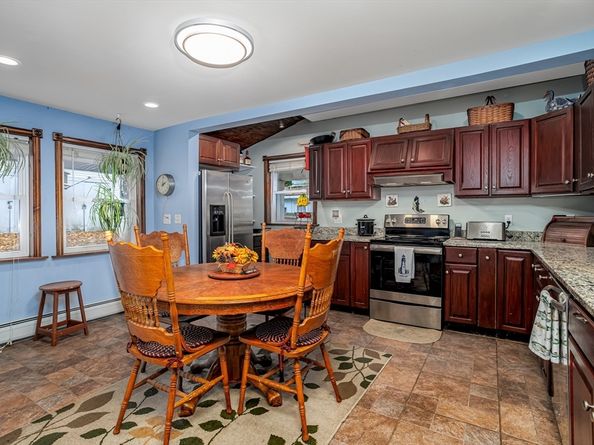 182 Cottage St, Athol MA 01331