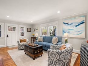 11 Fairlawn St, Needham MA 02492