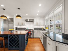 11 Fairlawn St, Needham MA 02492