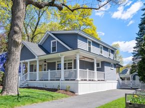 11 Fairlawn St, Needham MA 02492