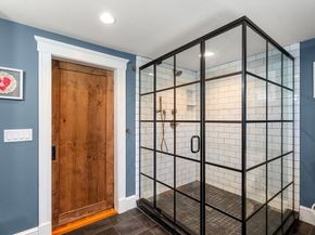 11 Fairlawn St, Needham MA 02492