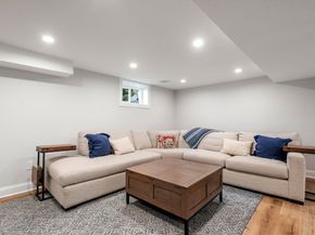 11 Fairlawn St, Needham MA 02492