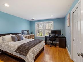 112 Stonecleave Road, North Andover MA 01845