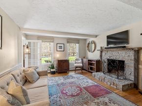 112 Stonecleave Road, North Andover MA 01845
