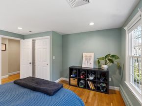 112 Stonecleave Road, North Andover MA 01845
