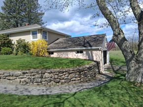 43 Robin Rd, Worcester MA 01604