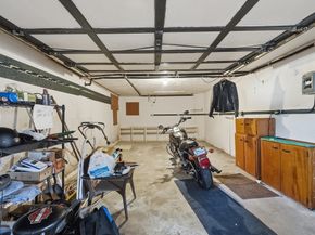 43 Robin Rd, Worcester MA 01604