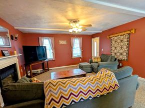 6 Marrissa Cir, Charlton MA 01507