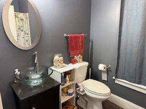 527 E 6th 1, Boston MA 02127