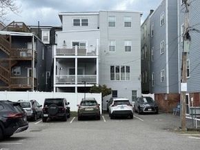 527 E 6th 1, Boston MA 02127