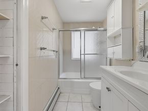 32 Indian Lake Parkway, Worcester MA 01605