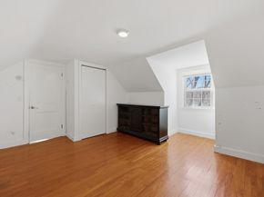 32 Indian Lake Parkway, Worcester MA 01605