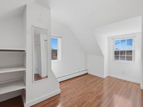 32 Indian Lake Parkway, Worcester MA 01605