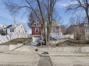 32 Indian Lake Parkway, Worcester MA 01605