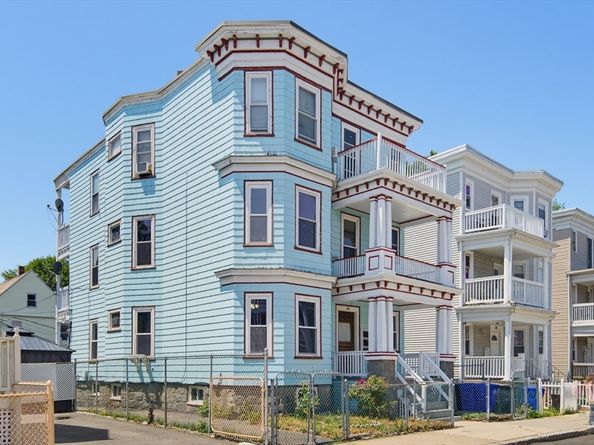 23 Santuit St, Boston MA 02124