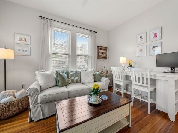 554 East 4th St 1B, Boston MA 02127