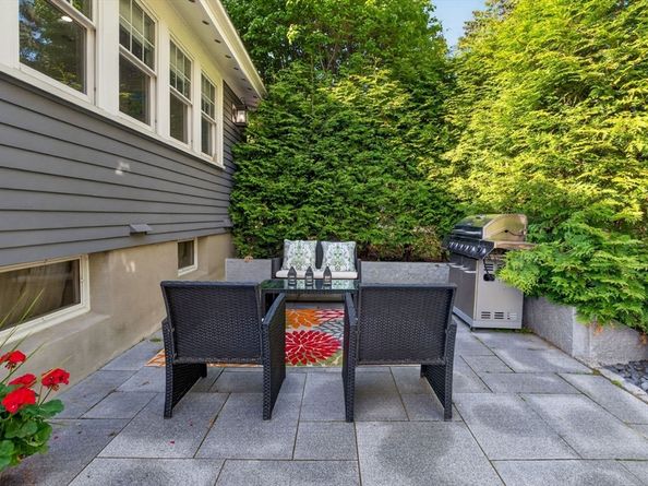 33 Linden Street, Wellesley MA 02482