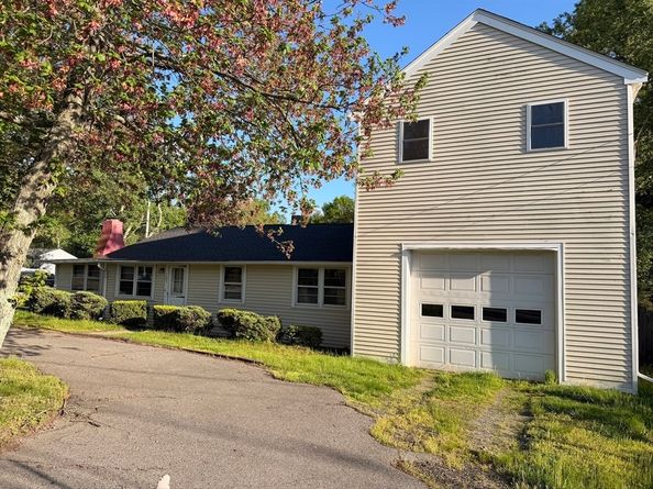 167 Schoosett St, Pembroke MA 02359
